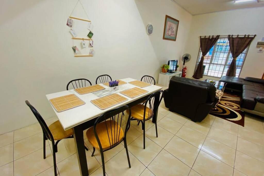 Rumah liburan Lily Vacation At Cameron Highlands - 12 Pax,free Wifi W Carporch